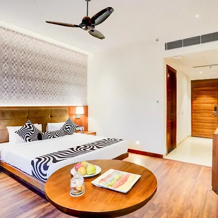 Hotel Caves Plaza Near Igi Airport Delhi